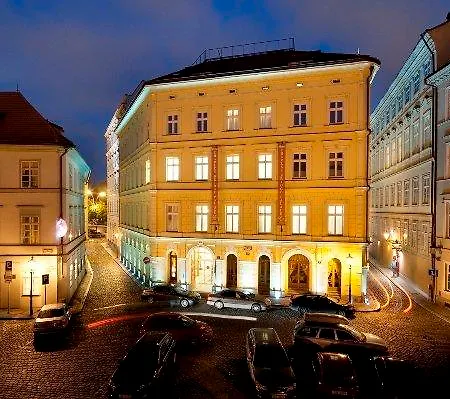 チャールズ ブリッジ パレス ホテル プラハ