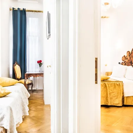 Hotell Charles Bridge Palace
