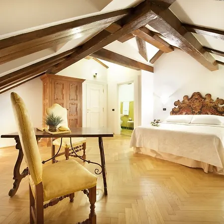 Hotel Charles Bridge Palace