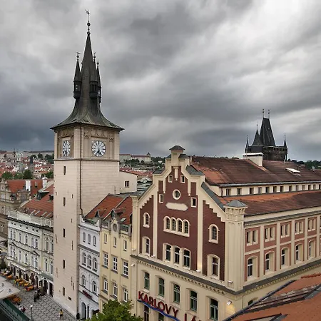 Charles Bridge Palace Szálloda 4*