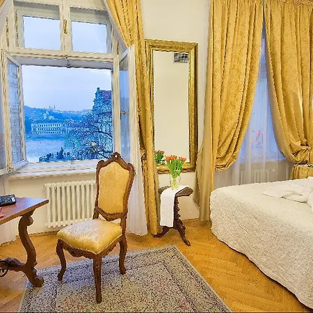 Charles Bridge Palace 4* Prague