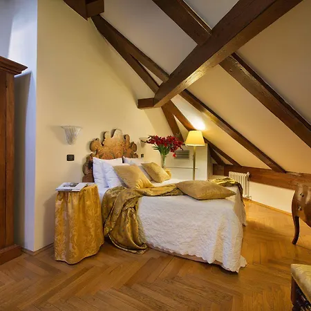 Charles Bridge Palace 4* Prague