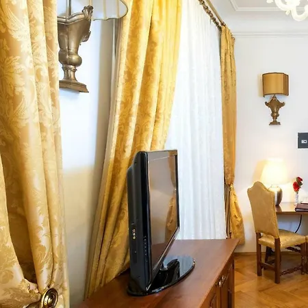 Charles Bridge Palace Hotel 4*