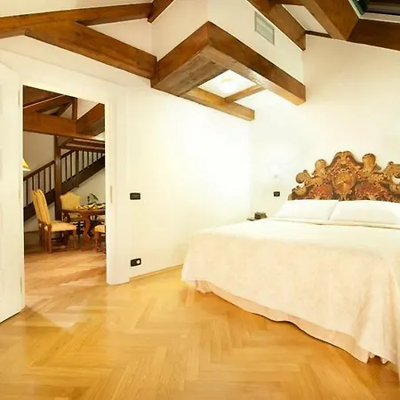 Charles Bridge Palace 4* Prague