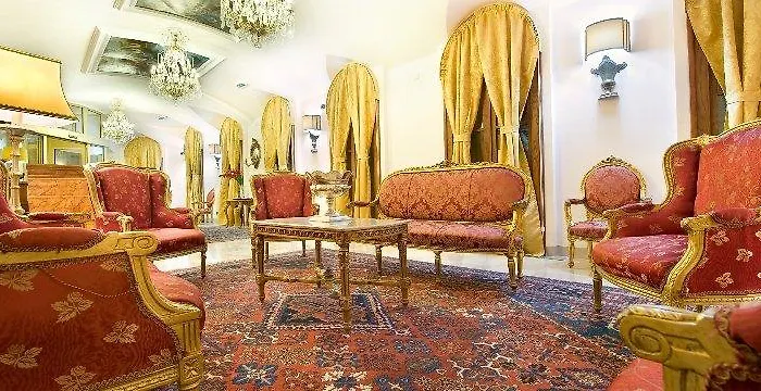 查理大桥宫酒店 4*