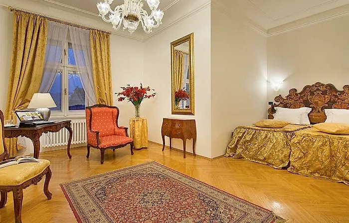 查理大桥宫酒店 布拉格