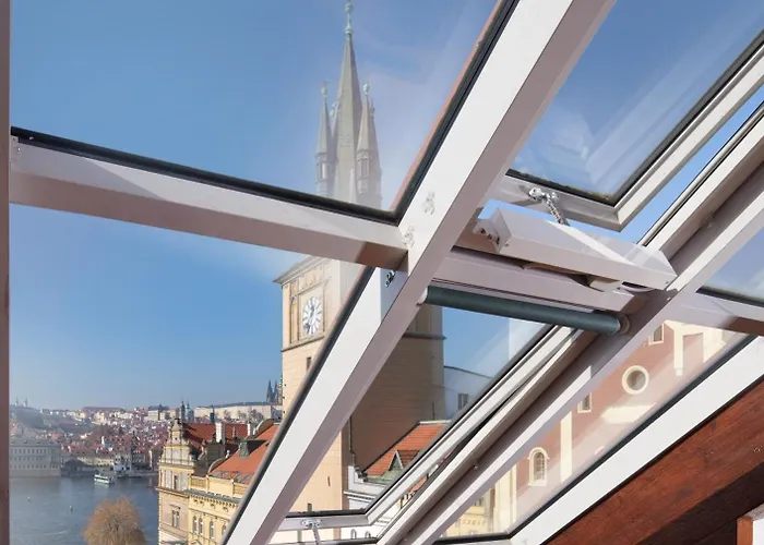 查理大桥宫酒店 4* 布拉格