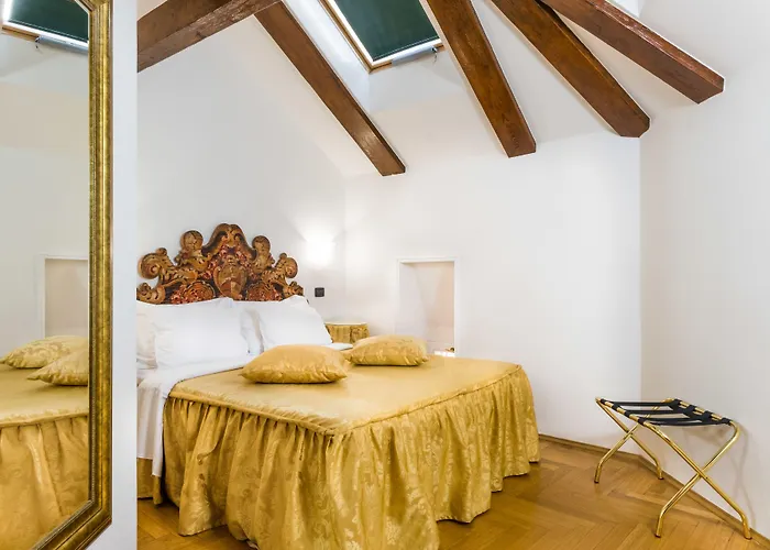 Charles Bridge Palace Hotel Praga