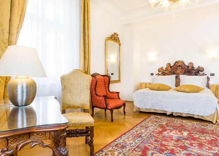 查理大桥宫酒店 4* 布拉格