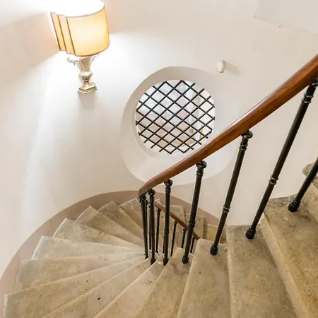 Charles Bridge Palace פראג